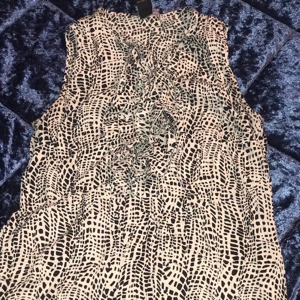 Ruffle Top